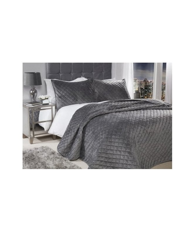 New Edge Blinds Banbury Collection Quilted Soft Touch Velvet Bedspread Set in Silver