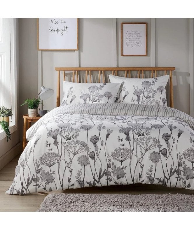 New Edge Blinds Meadow Grey Printed Duvet Set in Grey
