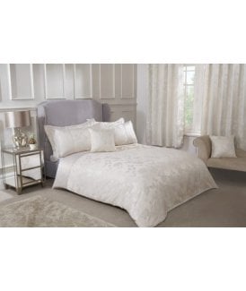 Meadows Collection Embellished Jacquard Duvet Set in Cream