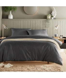 Monaco Seersucker Duvet Set in Grey