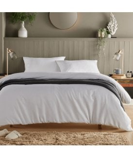Monaco Seersucker Duvet Set in White