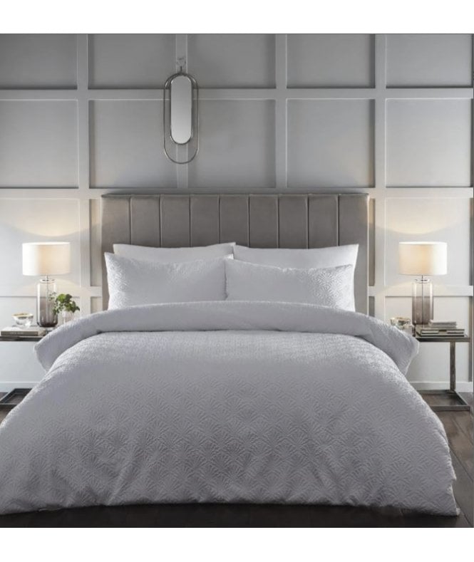 Sofia Collection Seersucker Duvet Set in White